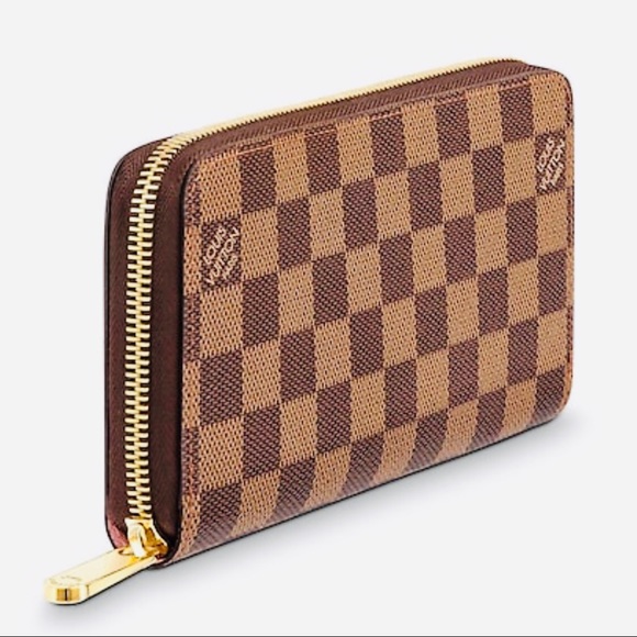 Louis Vuitton Handbags - Louis Vuitton zippy wallet